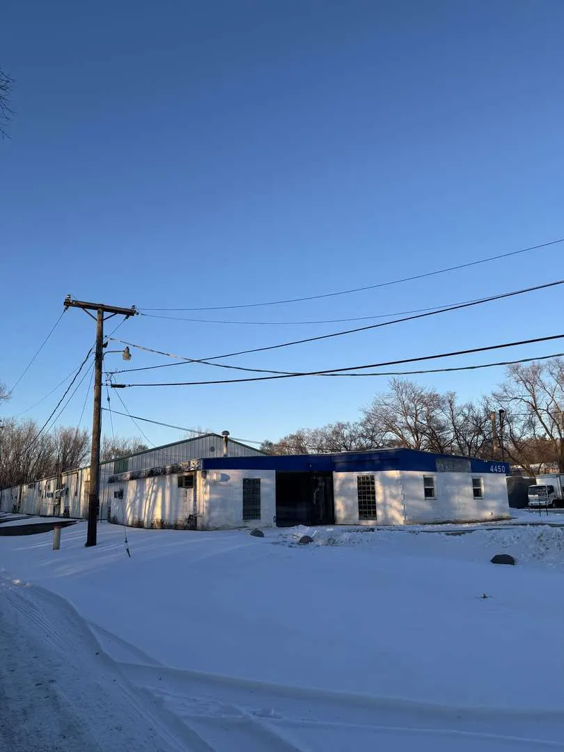 4450 Bull Valley Road IL