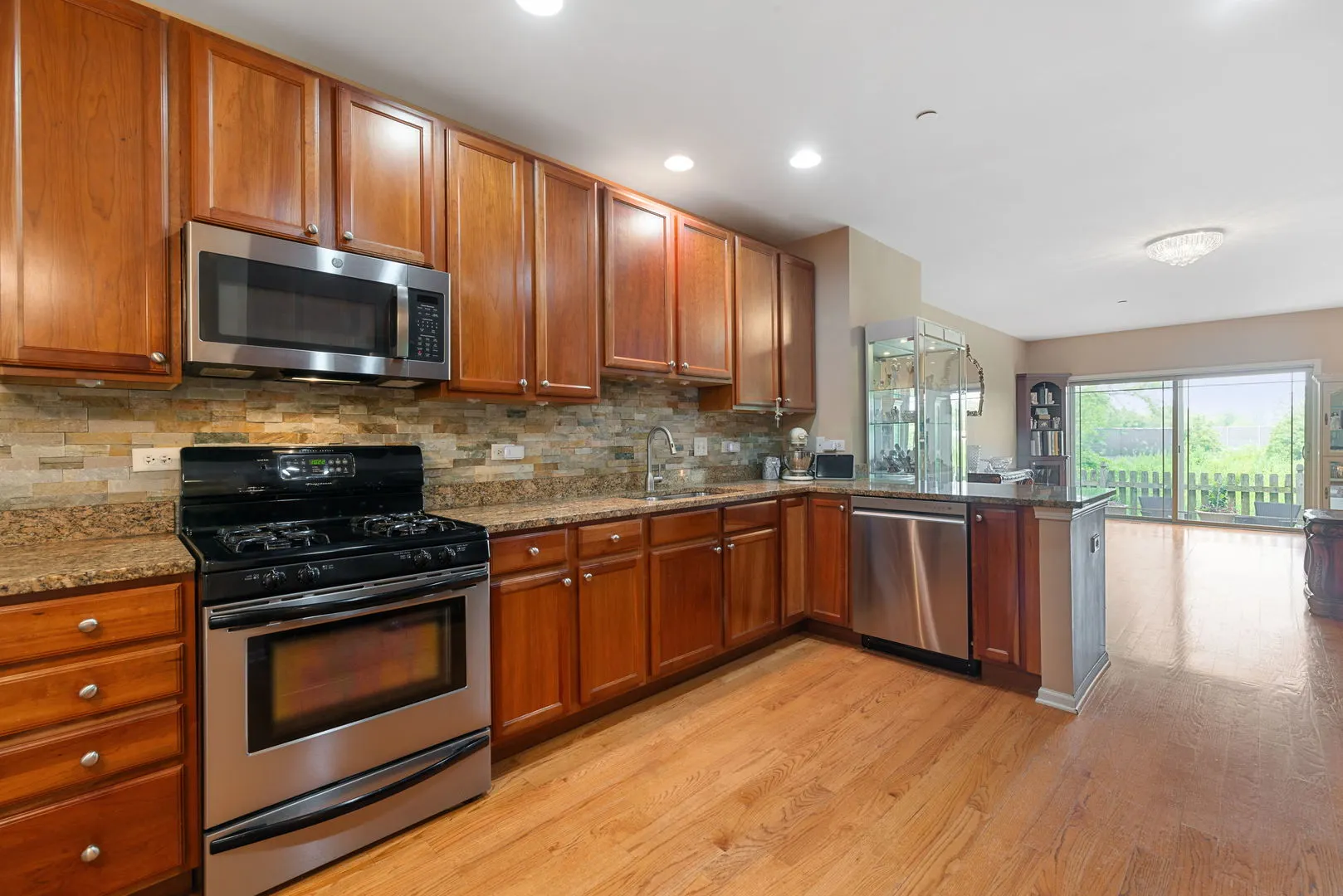 165 Finstad Drive IL