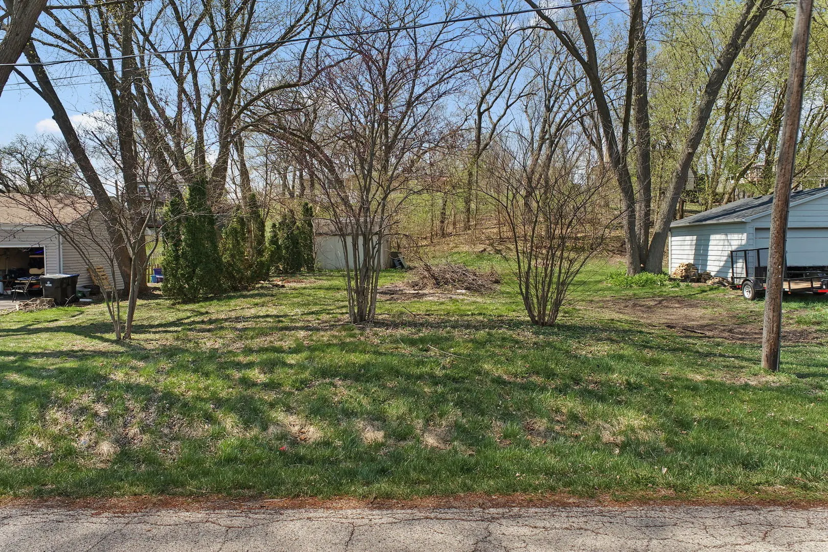 5207 N Lake Street IL