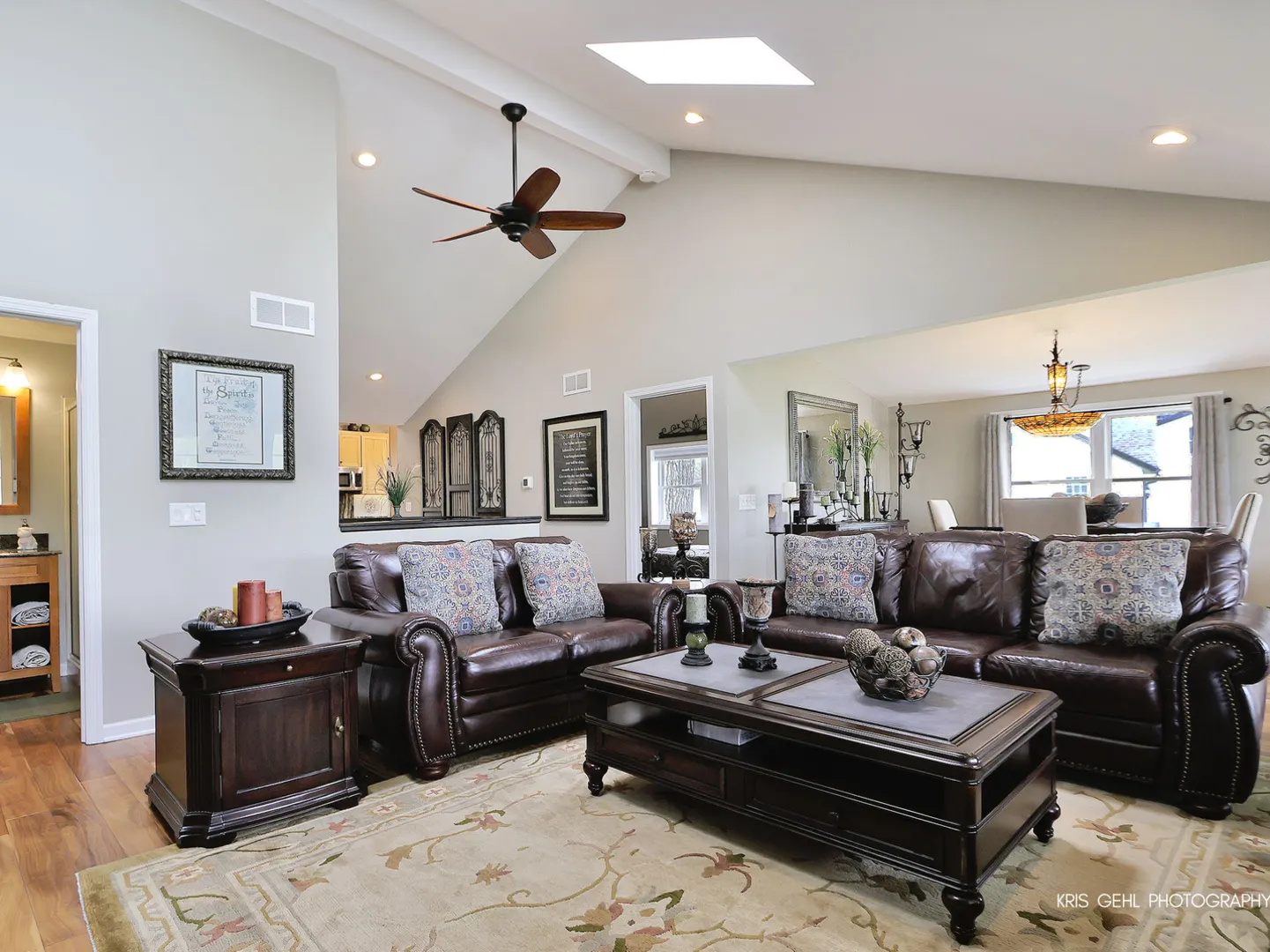 2601 N Villa Lane IL