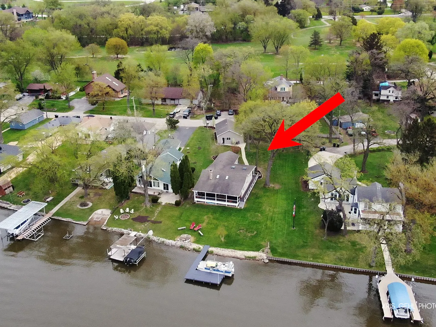 2601 N Villa Lane IL