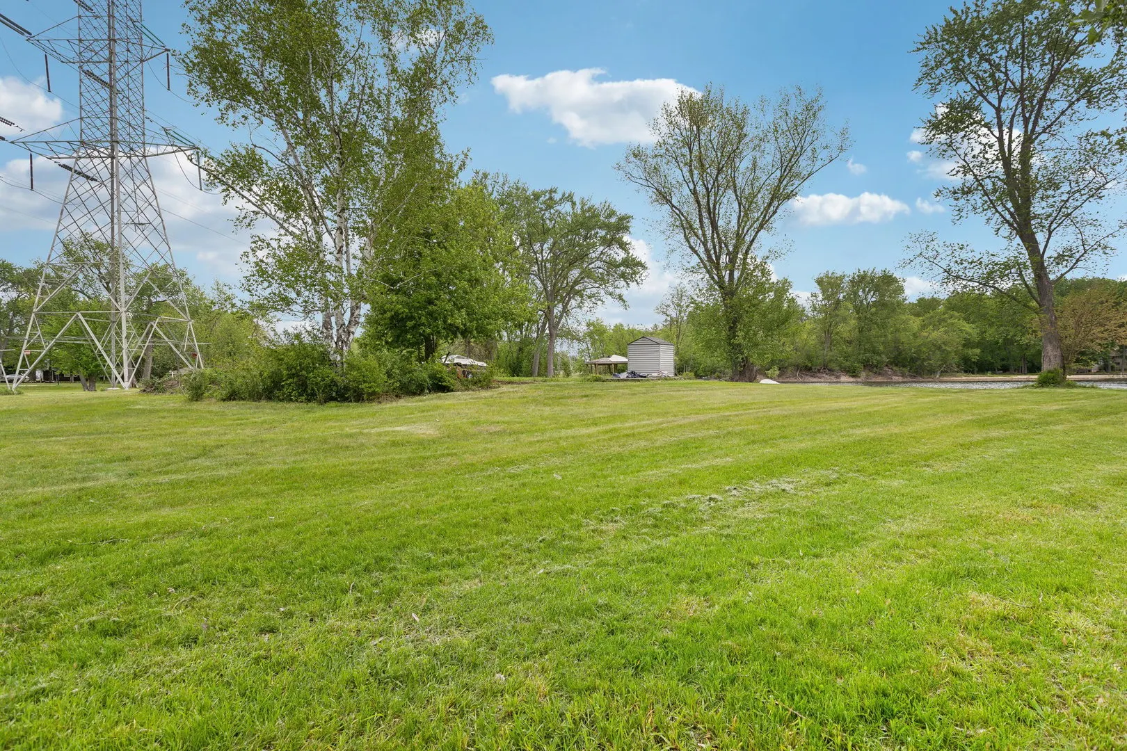 2418 Colby Drive IL