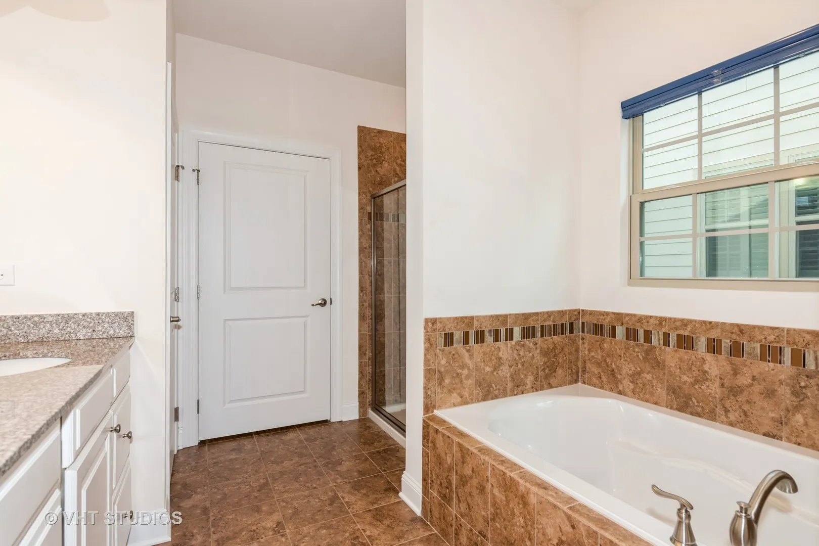 3815 Ridge Pointe Drive IL