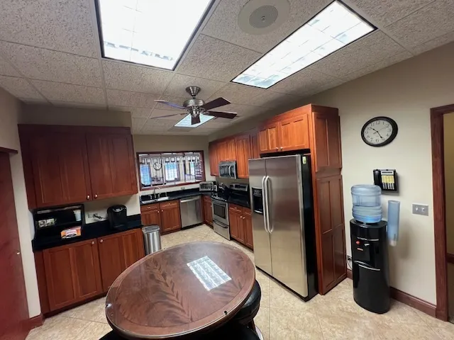 711 Ridgeview Drive IL #711-713