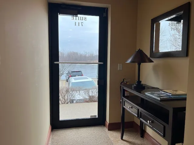 711 Ridgeview Drive IL #711-713