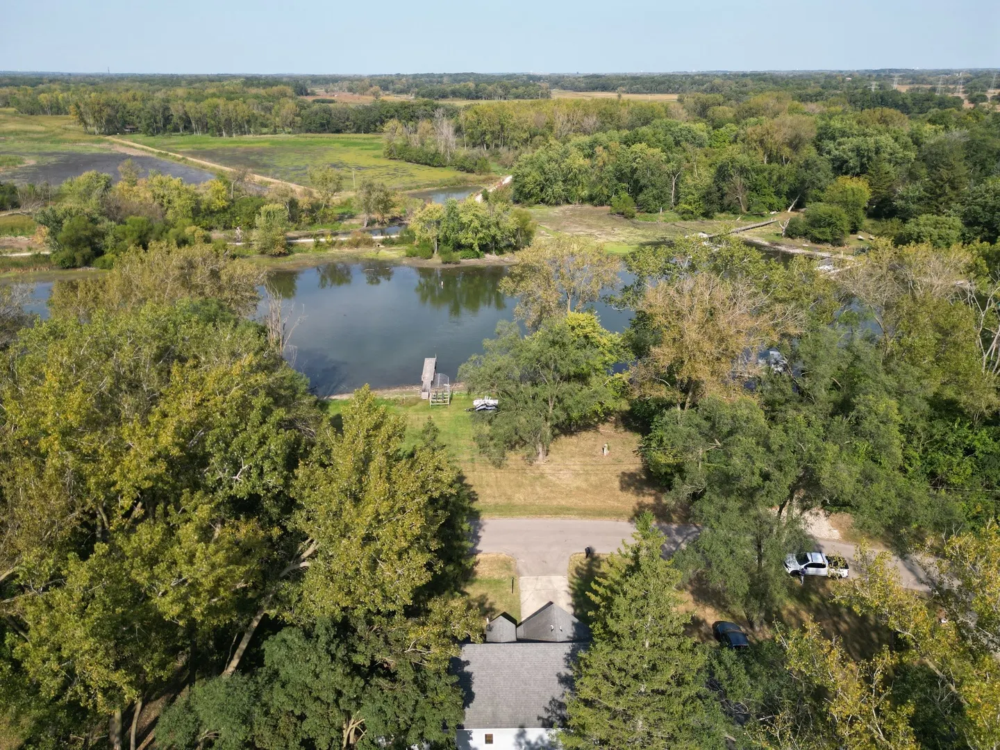 2425 W Riverside Drive IL