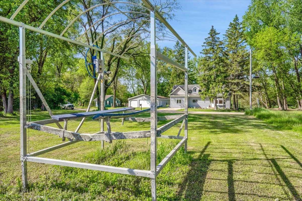 2425 W Riverside Drive IL