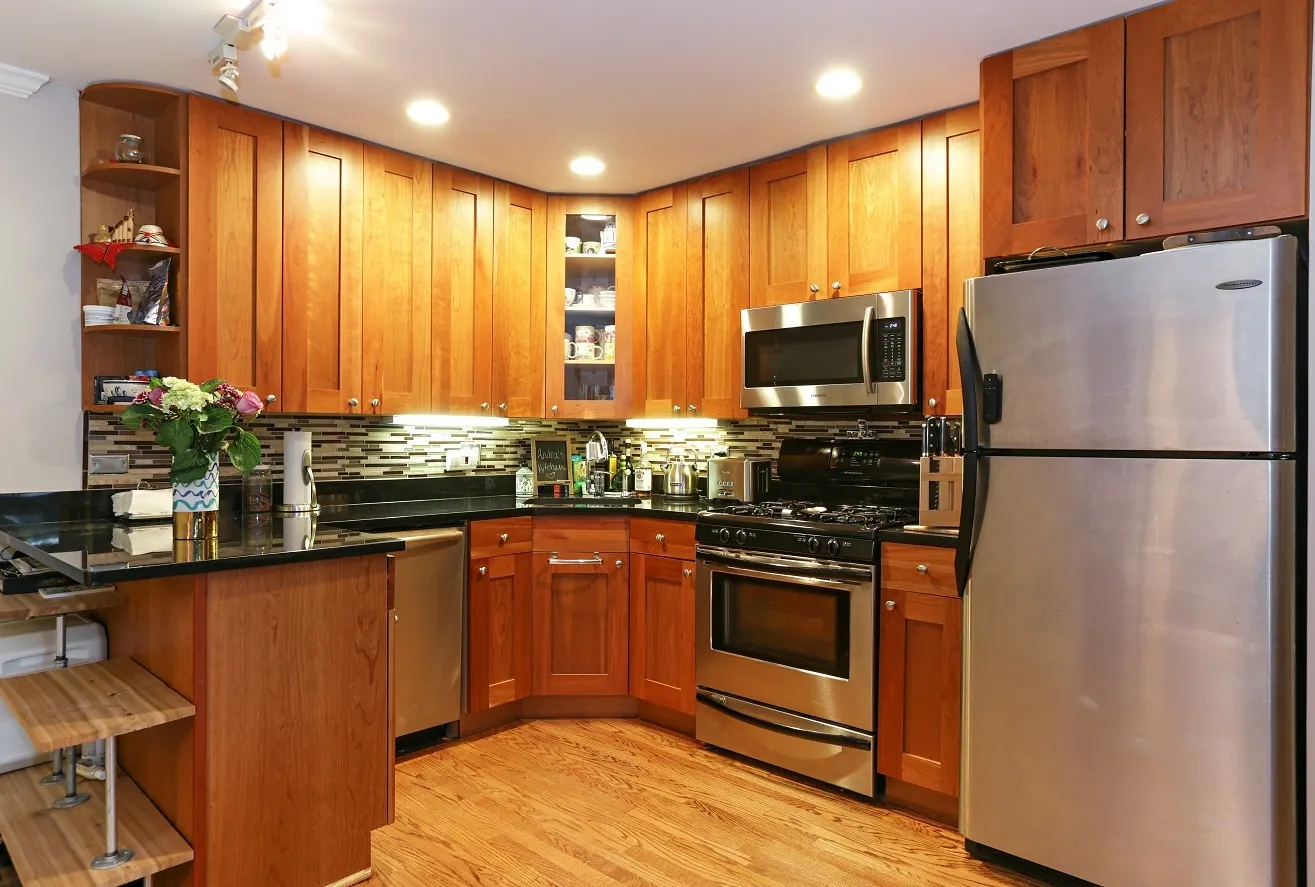 2131 N Larrabee Street 6103 IL