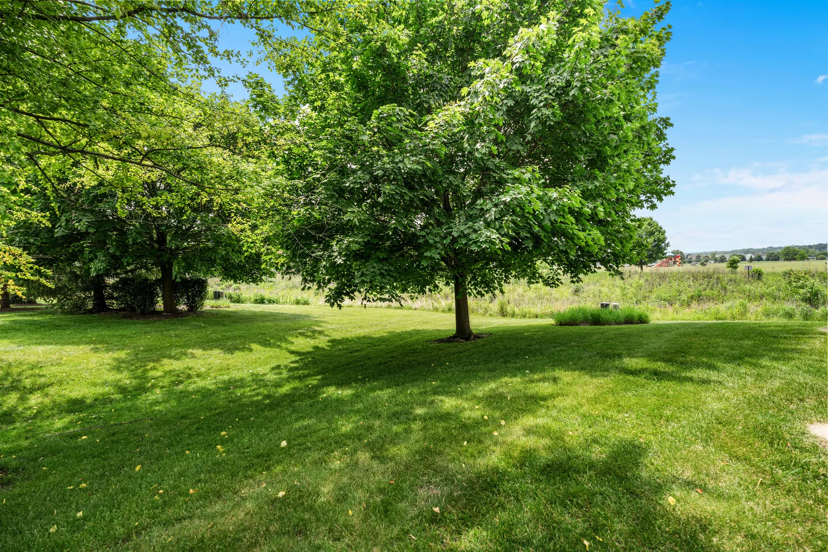 638 Legend Lane IL