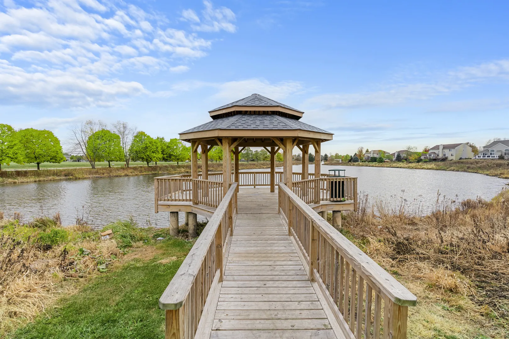 638 Legend Lane IL