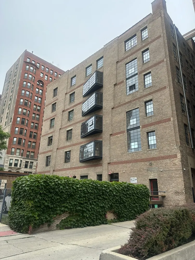 531 S Plymouth Court 602 IL