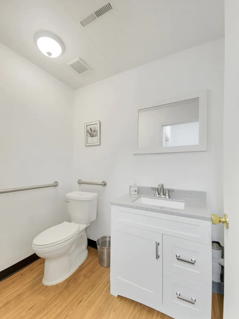 810 Front Street D IL