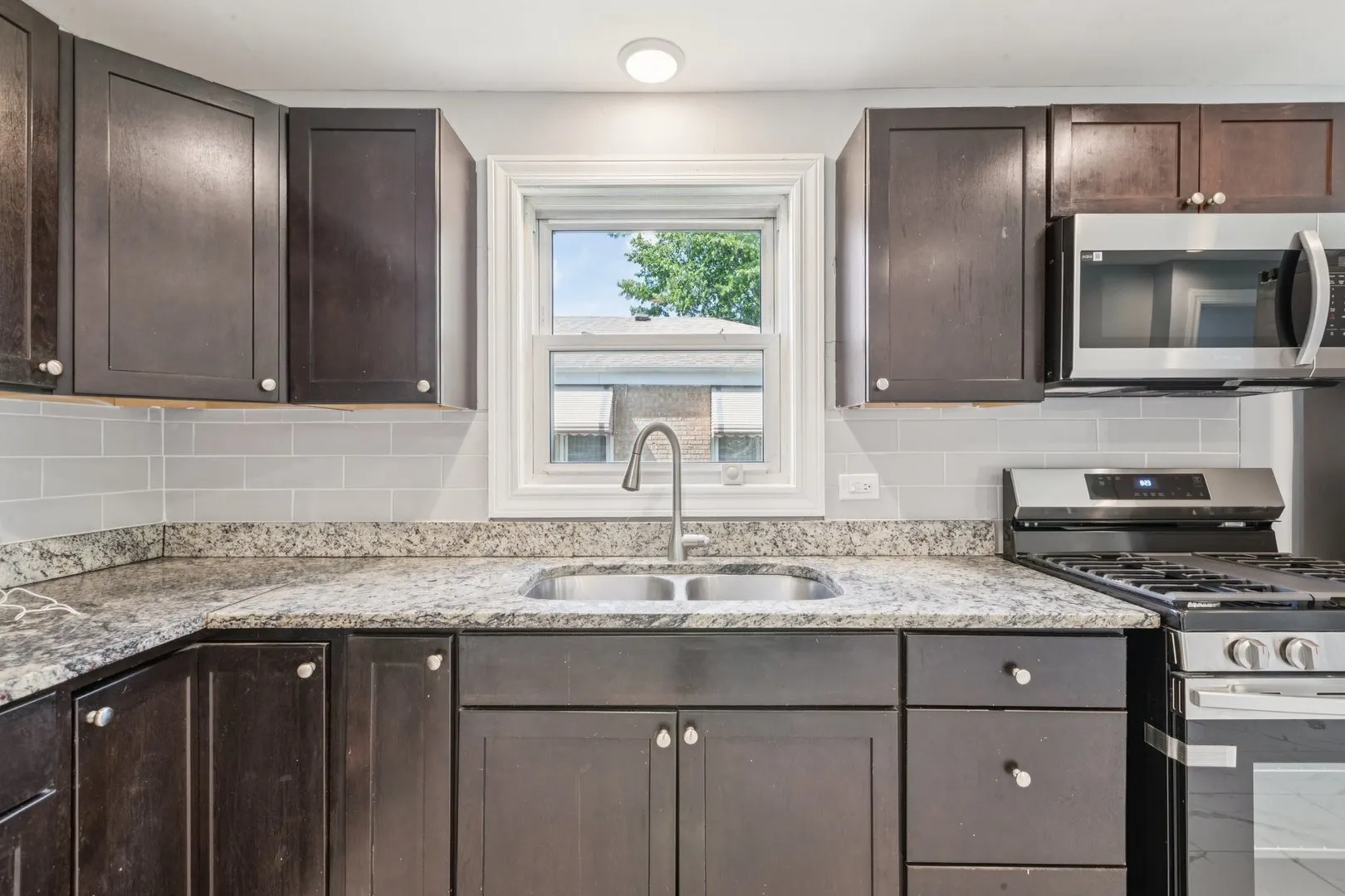 8753 S TROY Avenue IL
