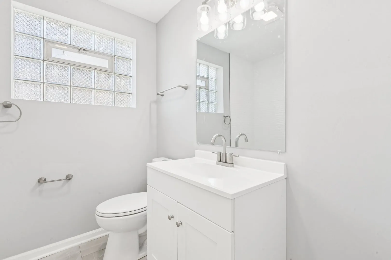 8753 S TROY Avenue IL