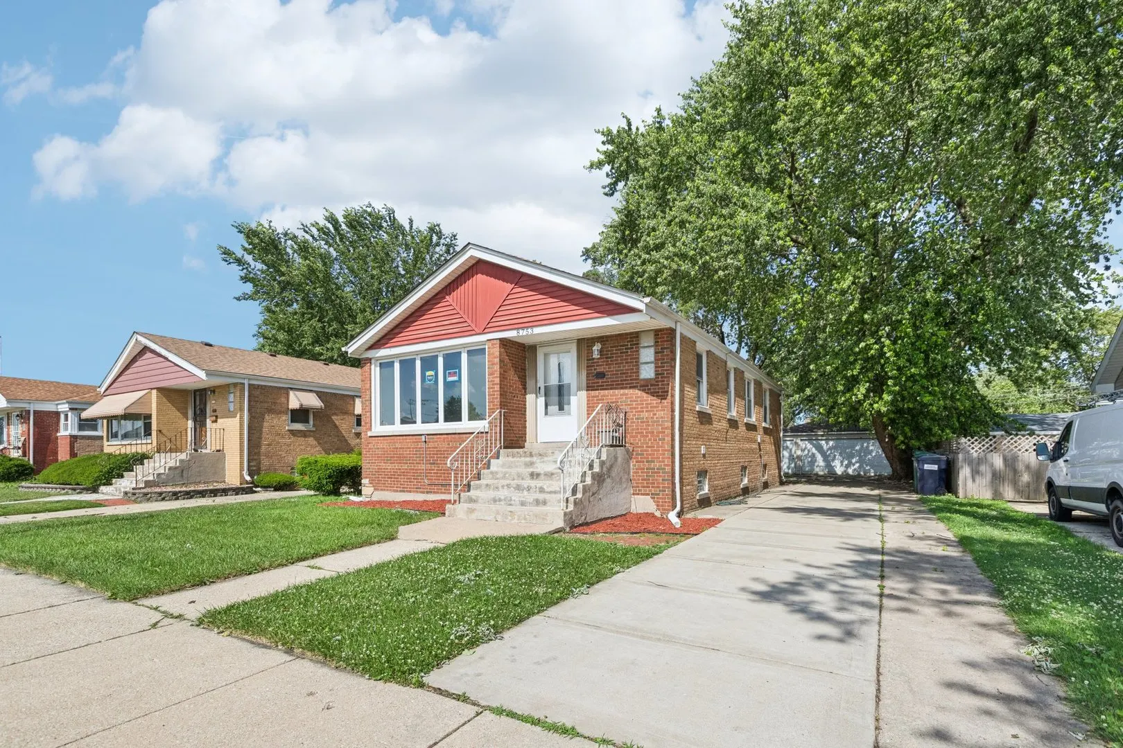 8753 S TROY Avenue IL