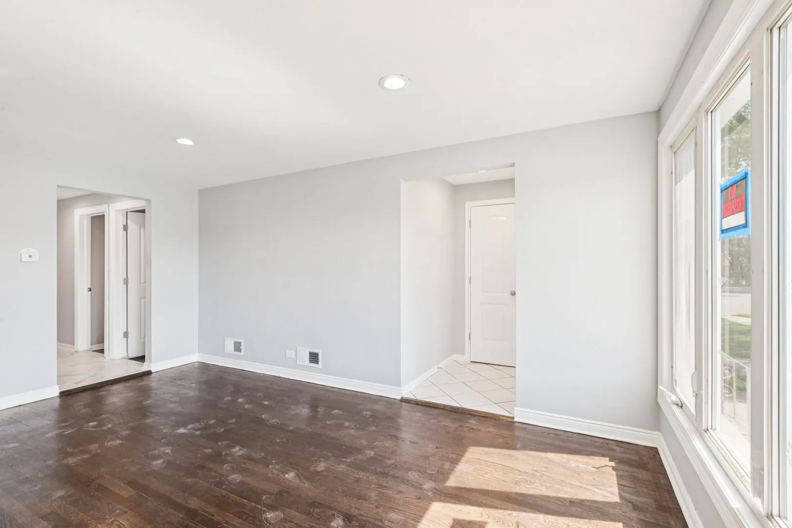 8753 S TROY Avenue IL