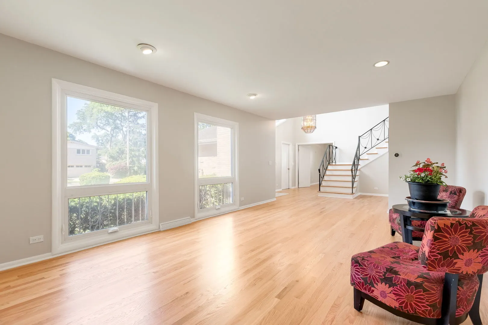 3528 Riverside Drive IL