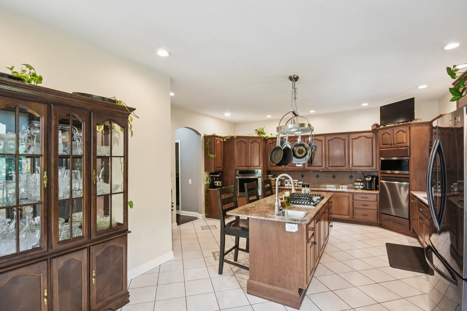1020 Gladys Avenue IL
