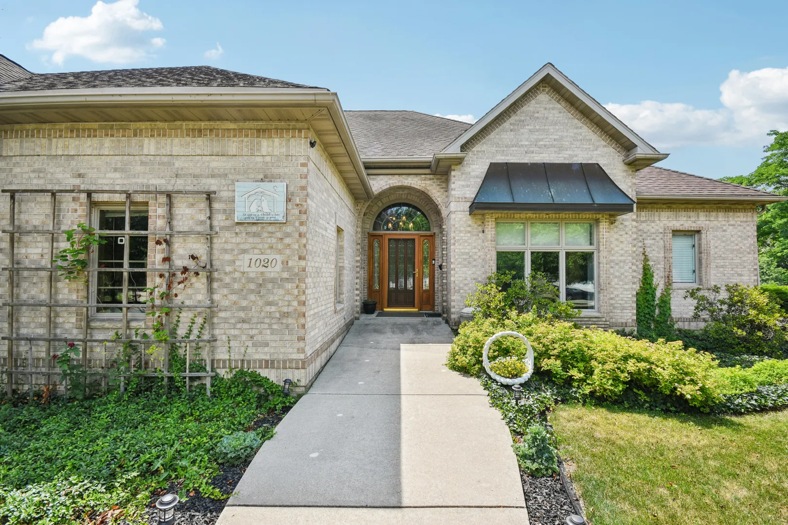 1020 Gladys Avenue IL