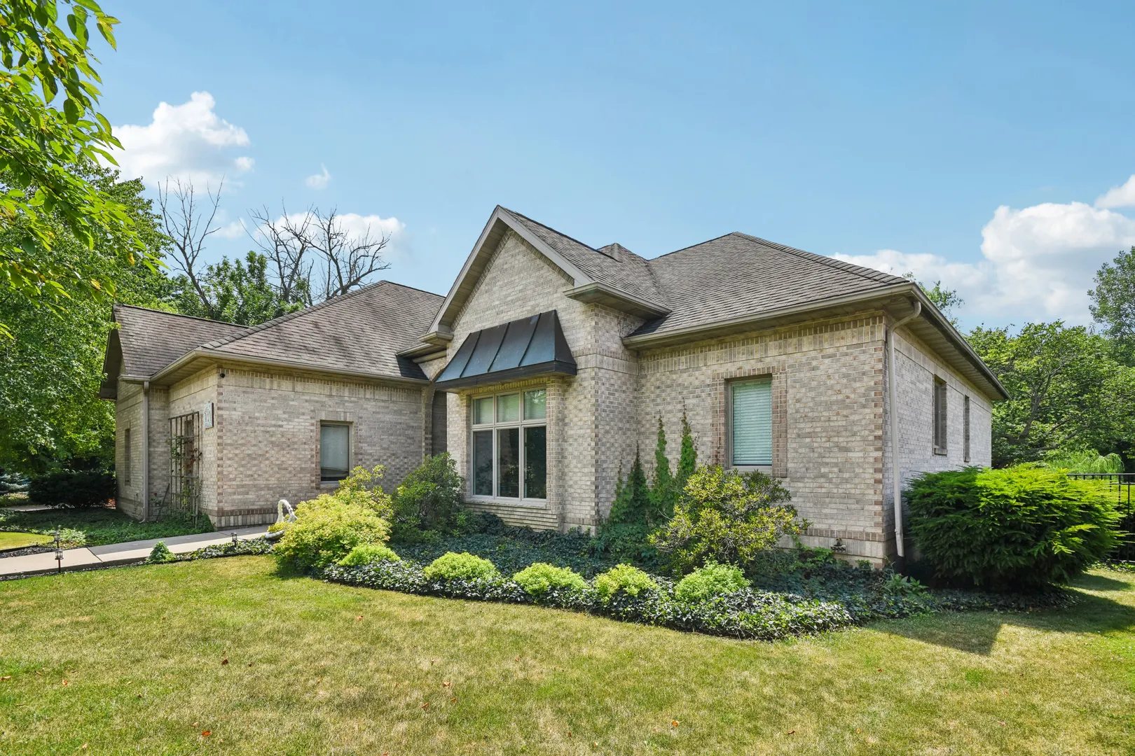 1020 Gladys Avenue IL