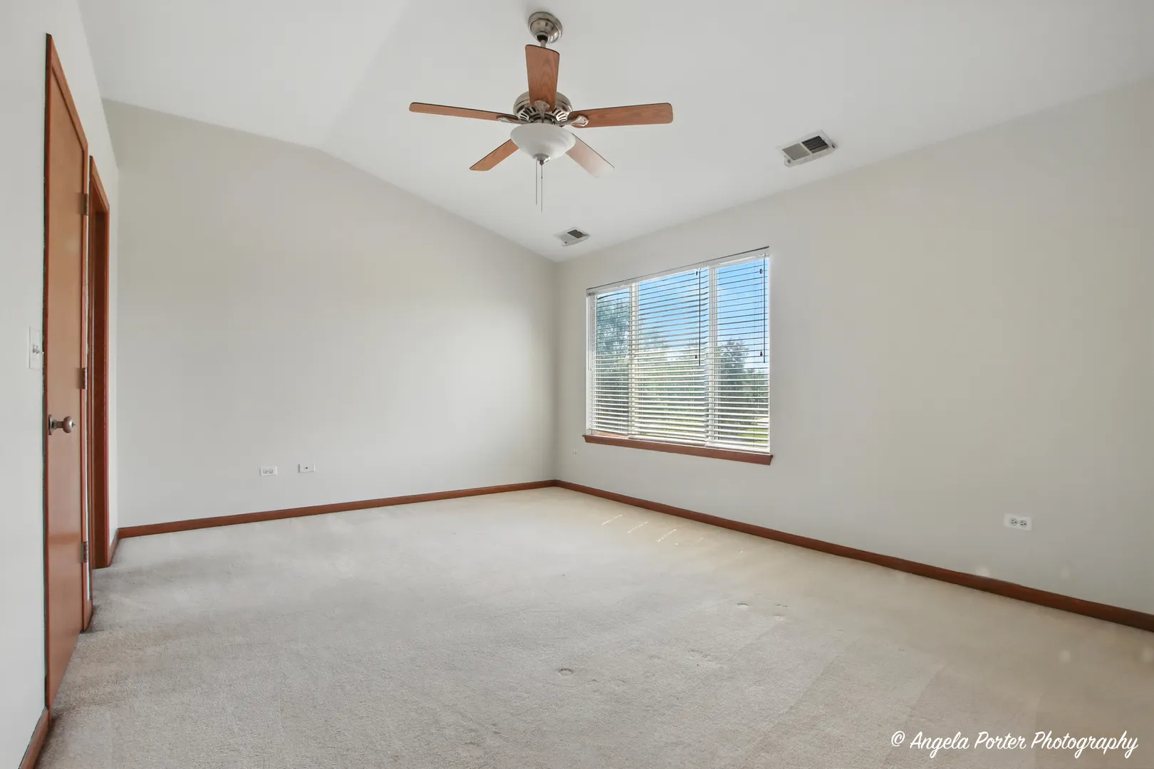 509 Legend Lane IL