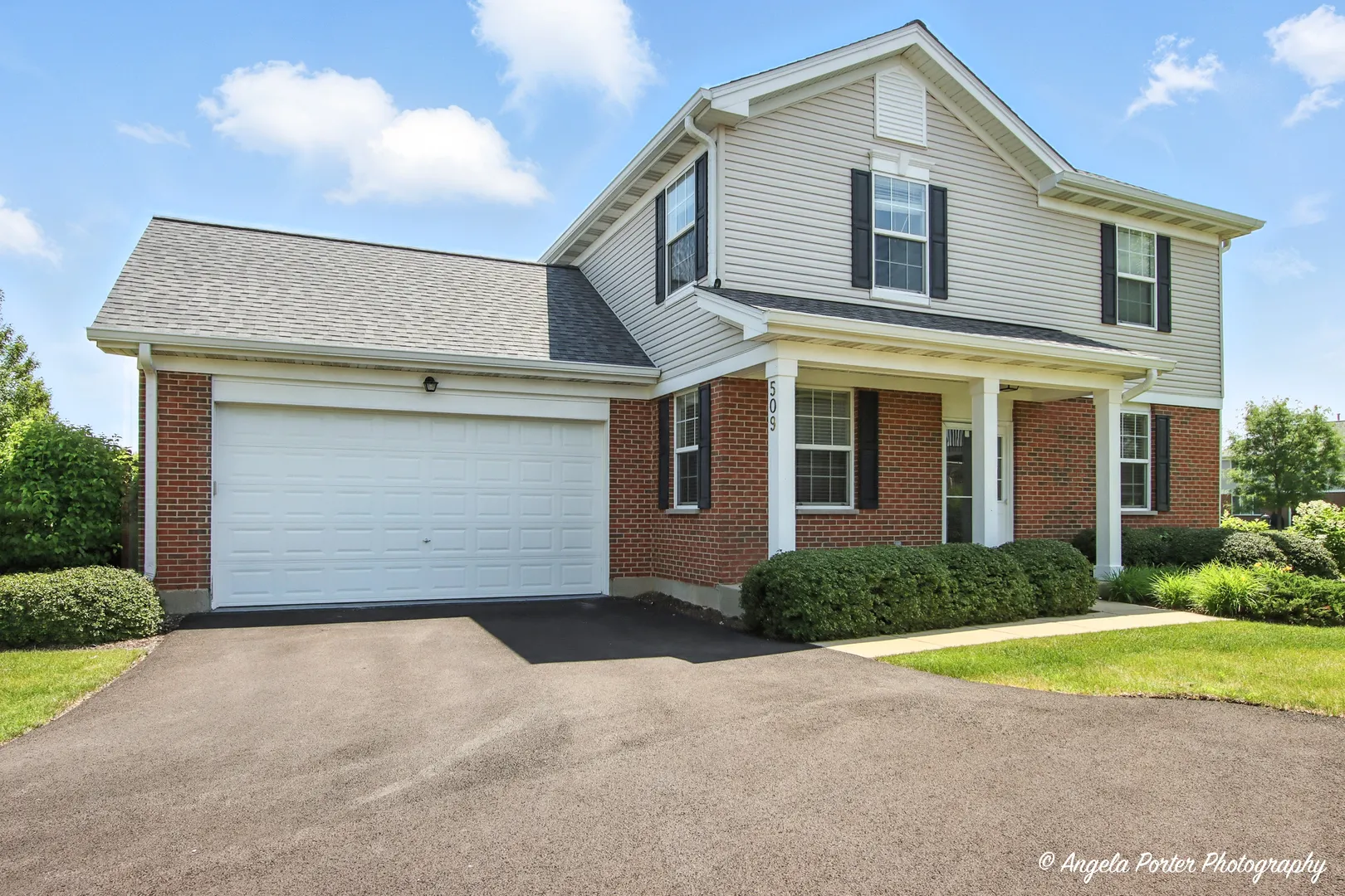 509 Legend Lane IL