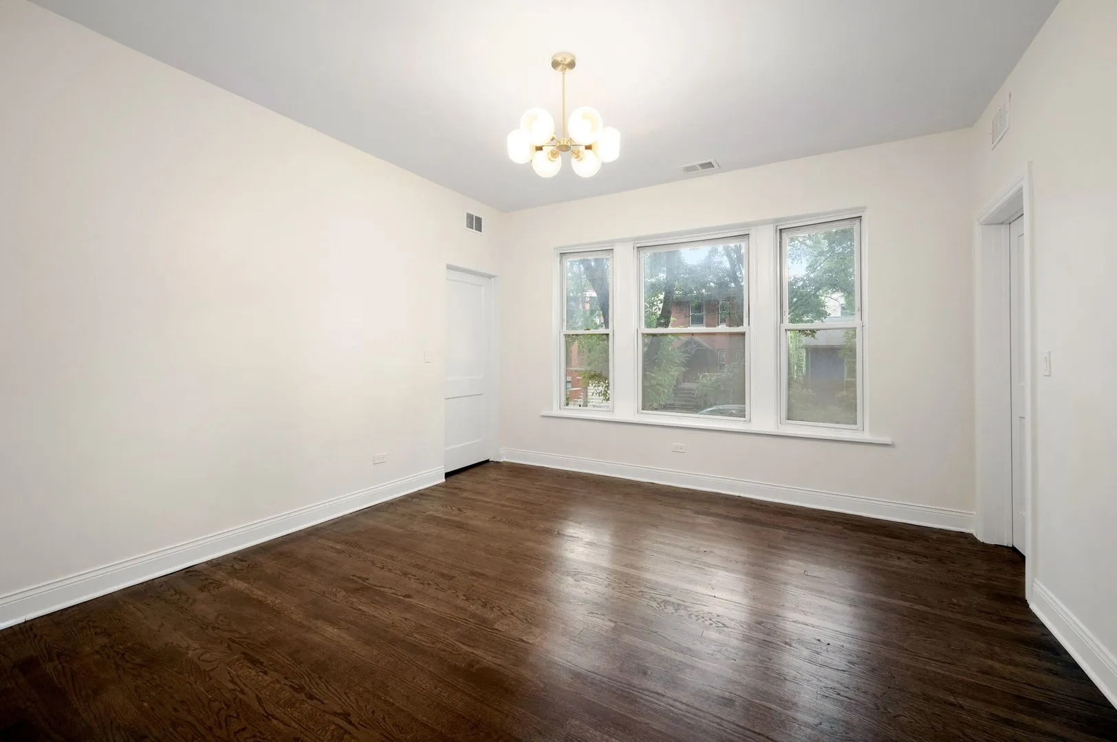 1338 W Hollywood Avenue 1 IL