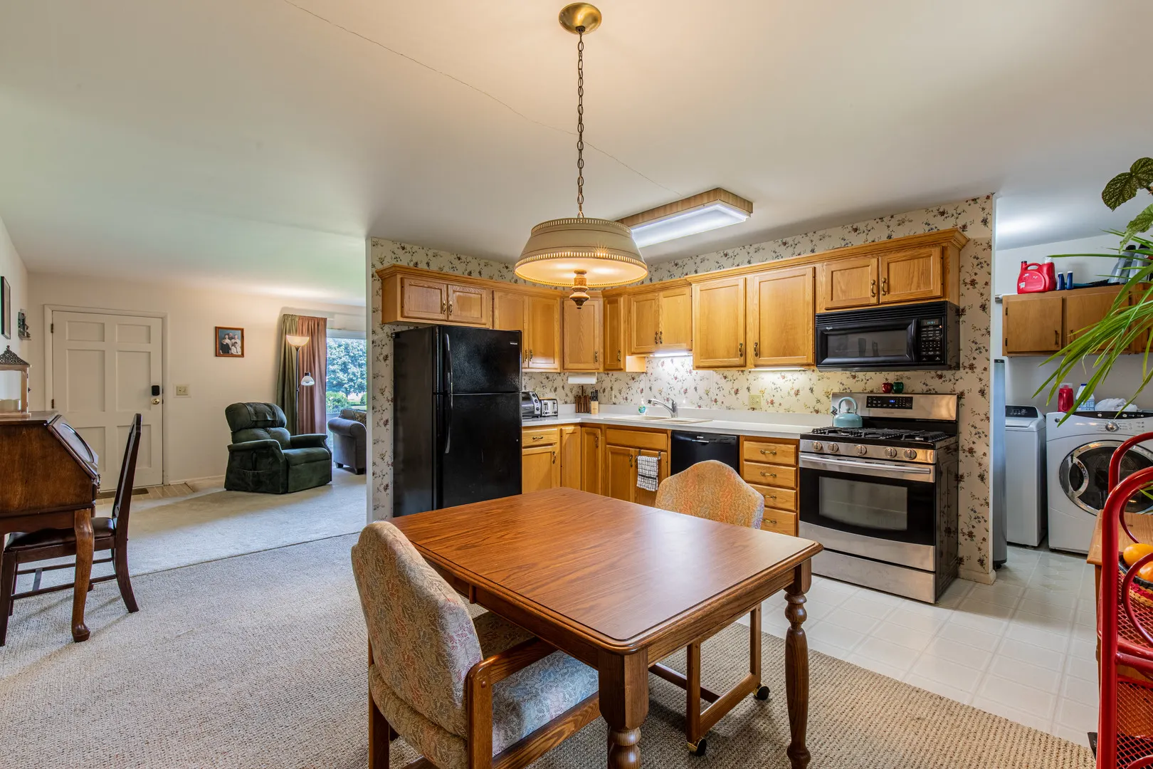 698 Downey Drive IL