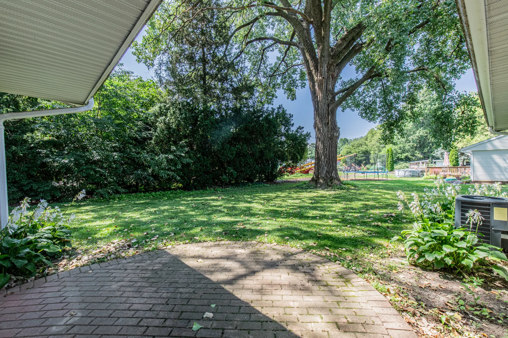 698 Downey Drive IL