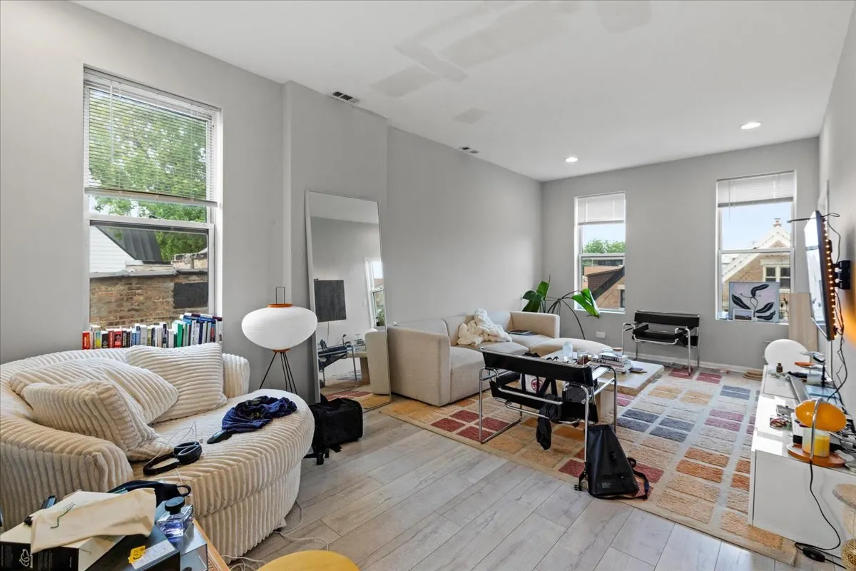 2246 W BELDEN Avenue 3F IL