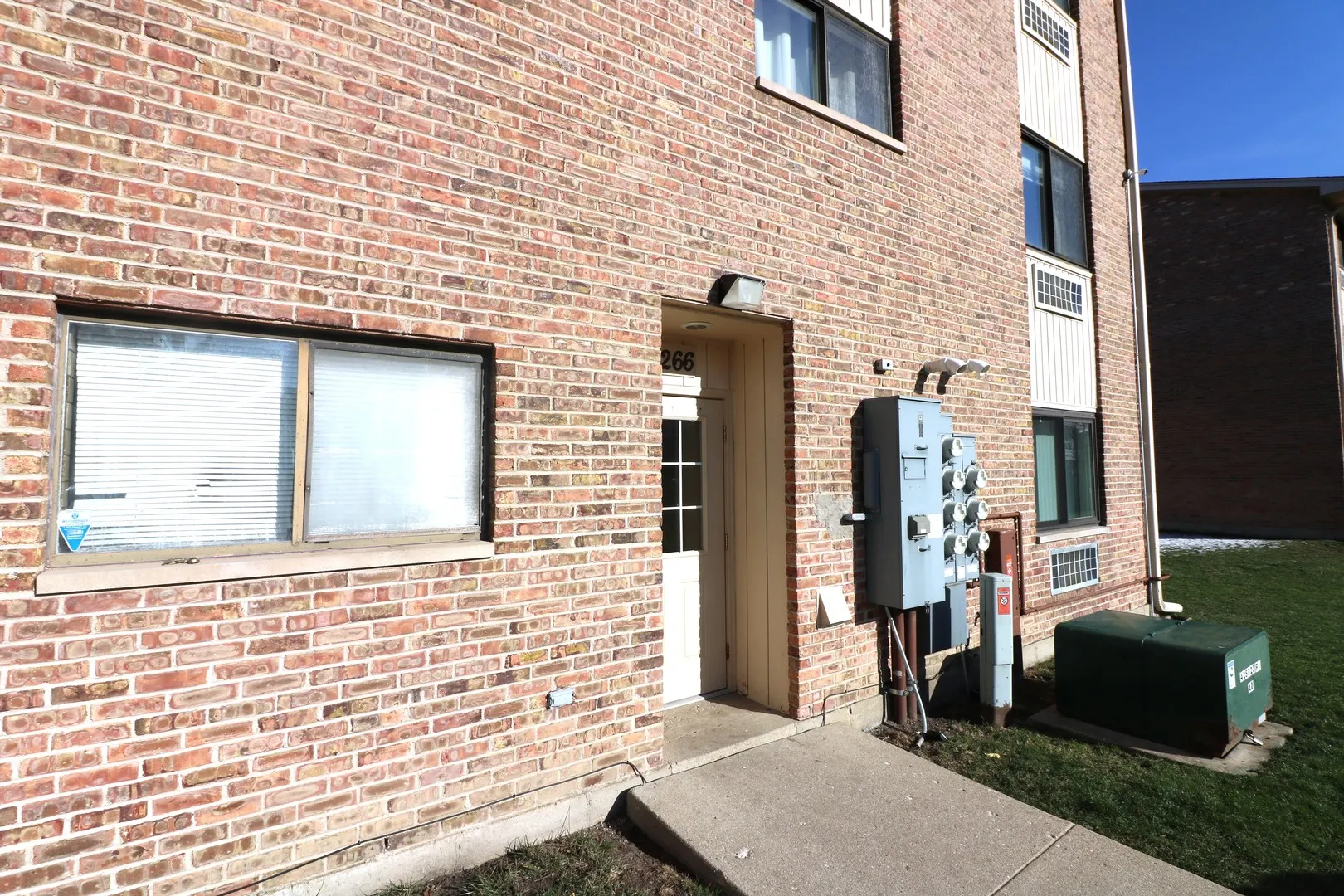 266 12th Street 3F IL