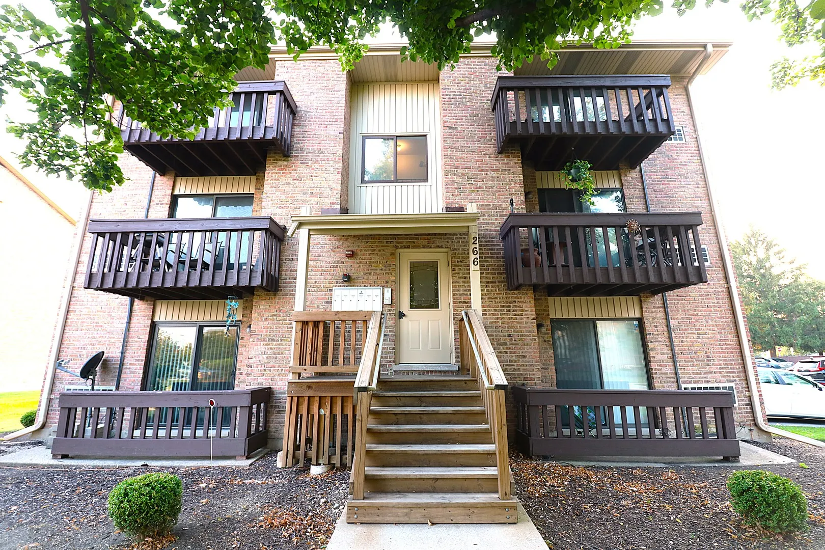 266 12th Street 3F IL