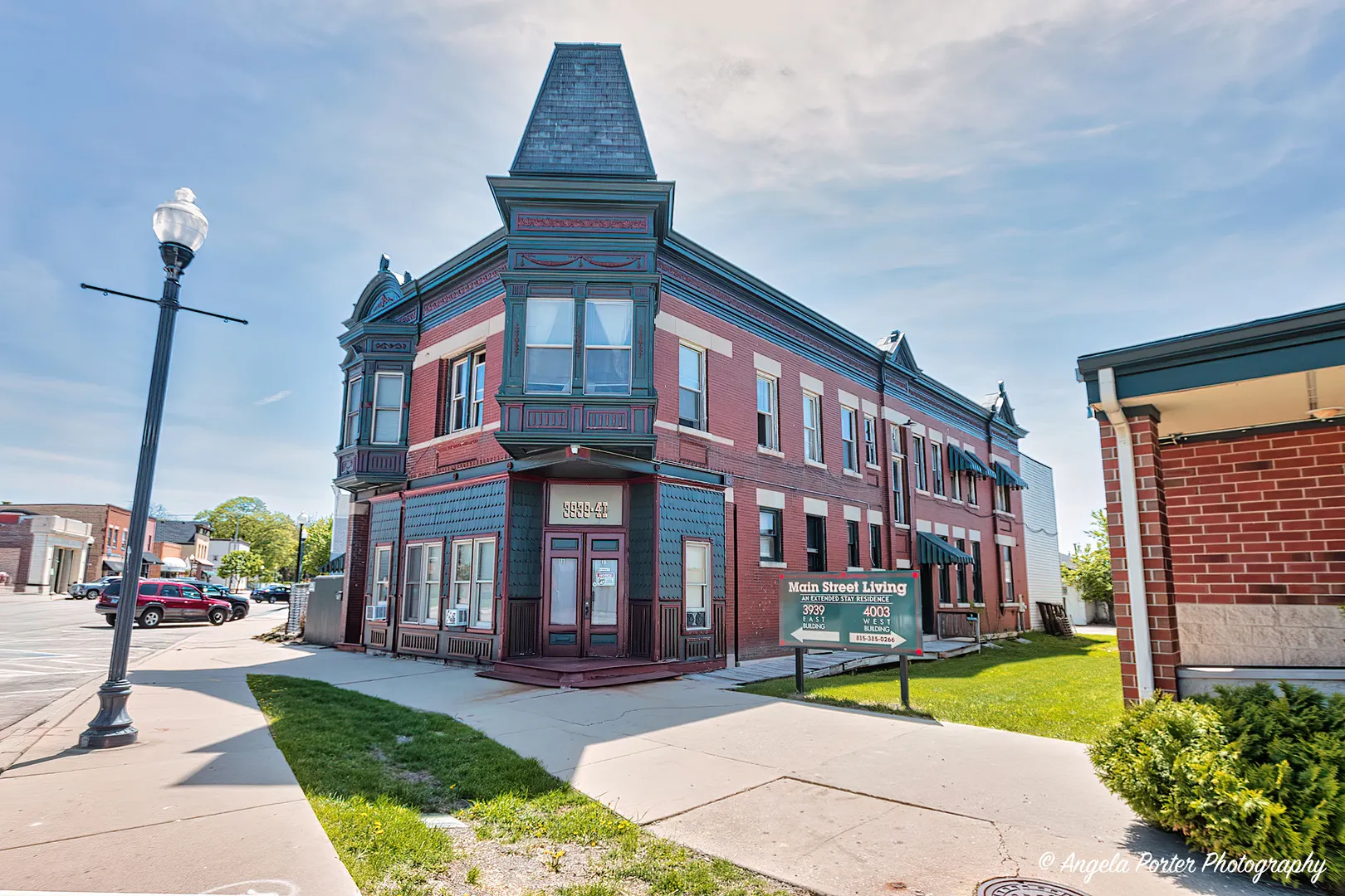 3937 & 3939 Main Street IL
