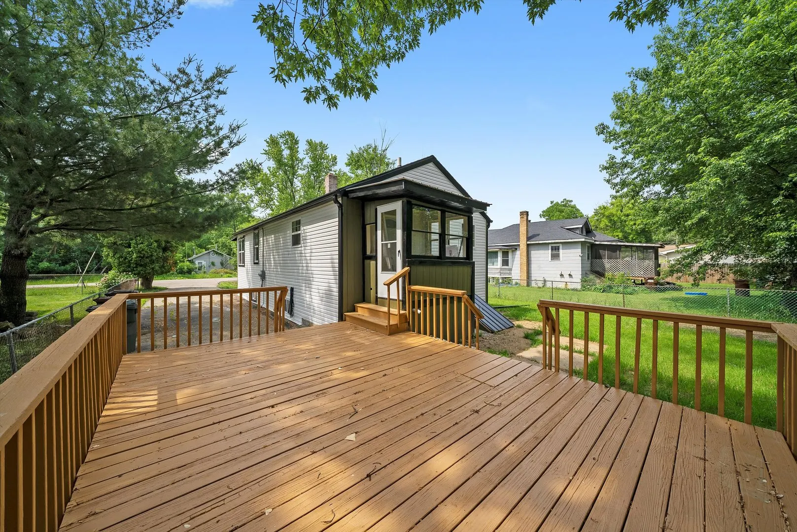 114 Maple Street IL
