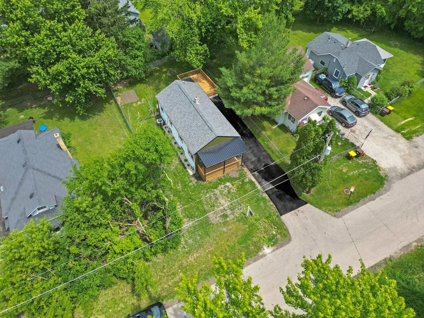 114 Maple Street IL