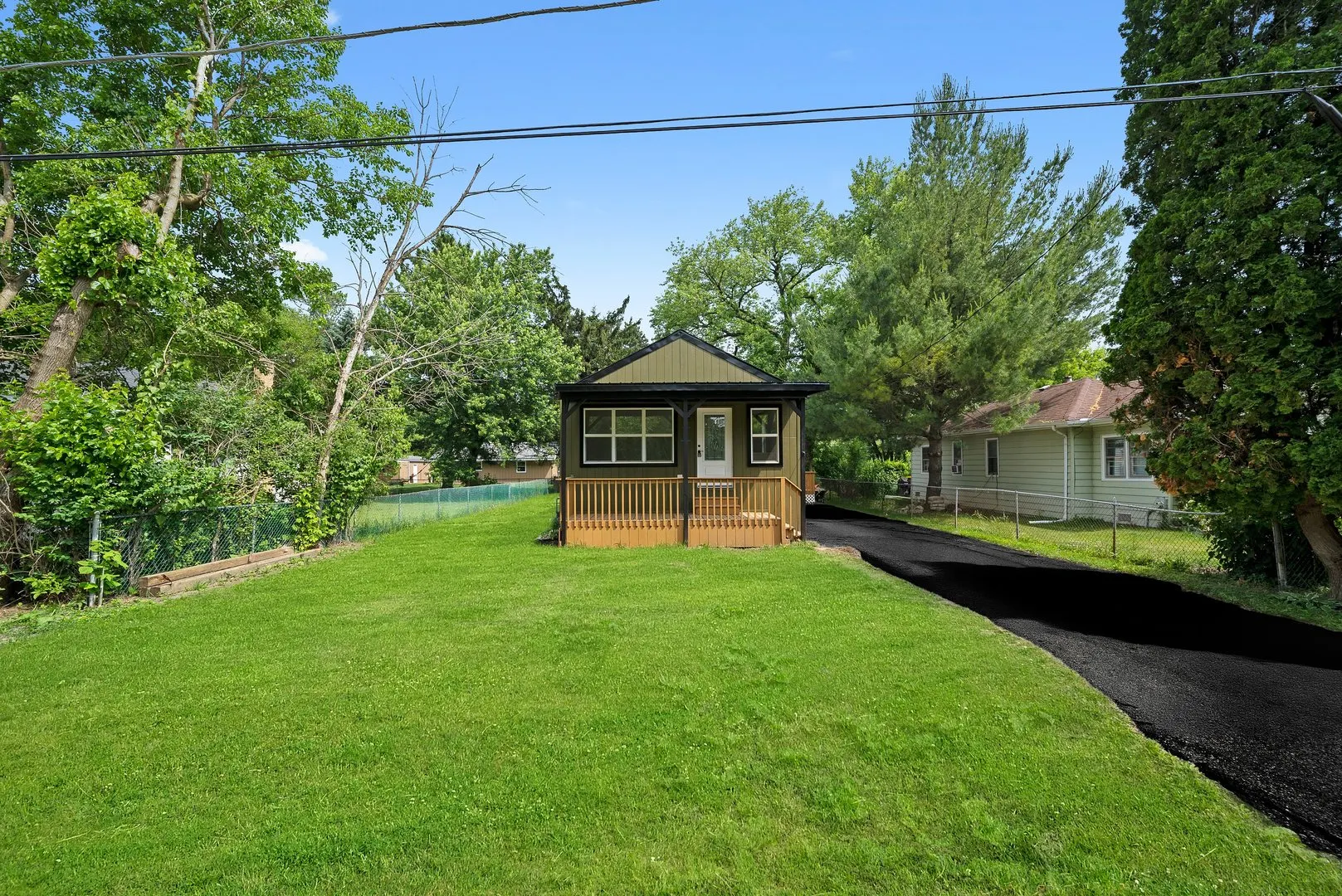 114 Maple Street IL