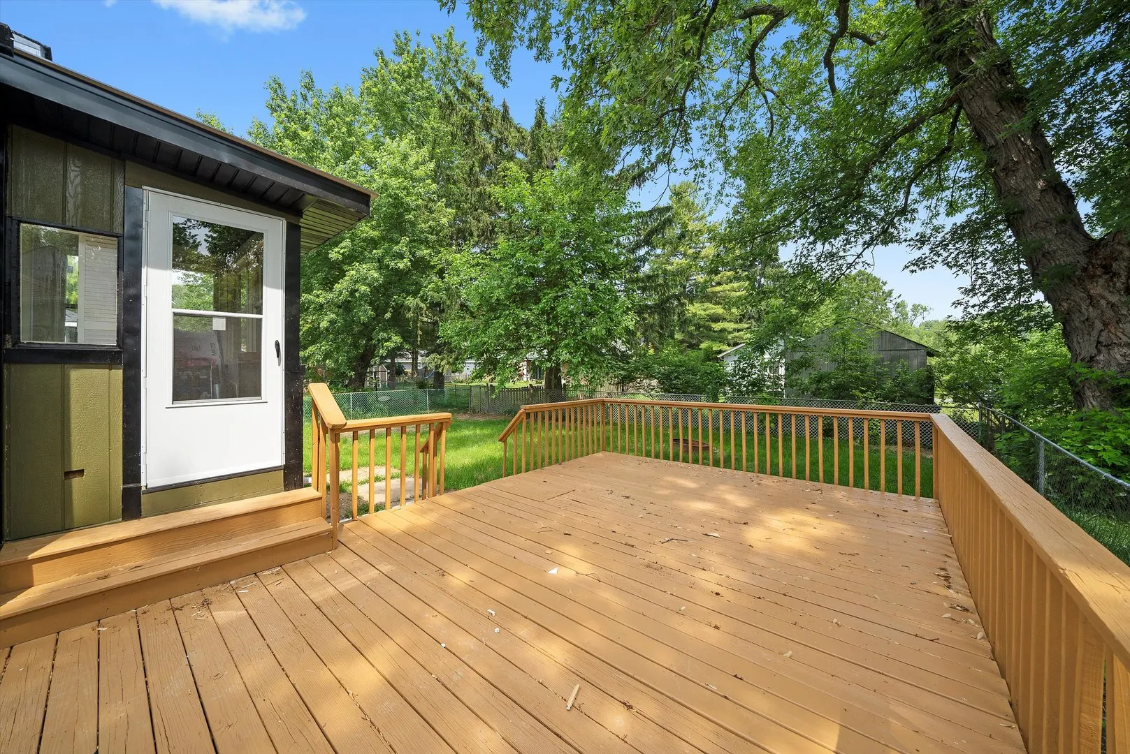 114 Maple Street IL