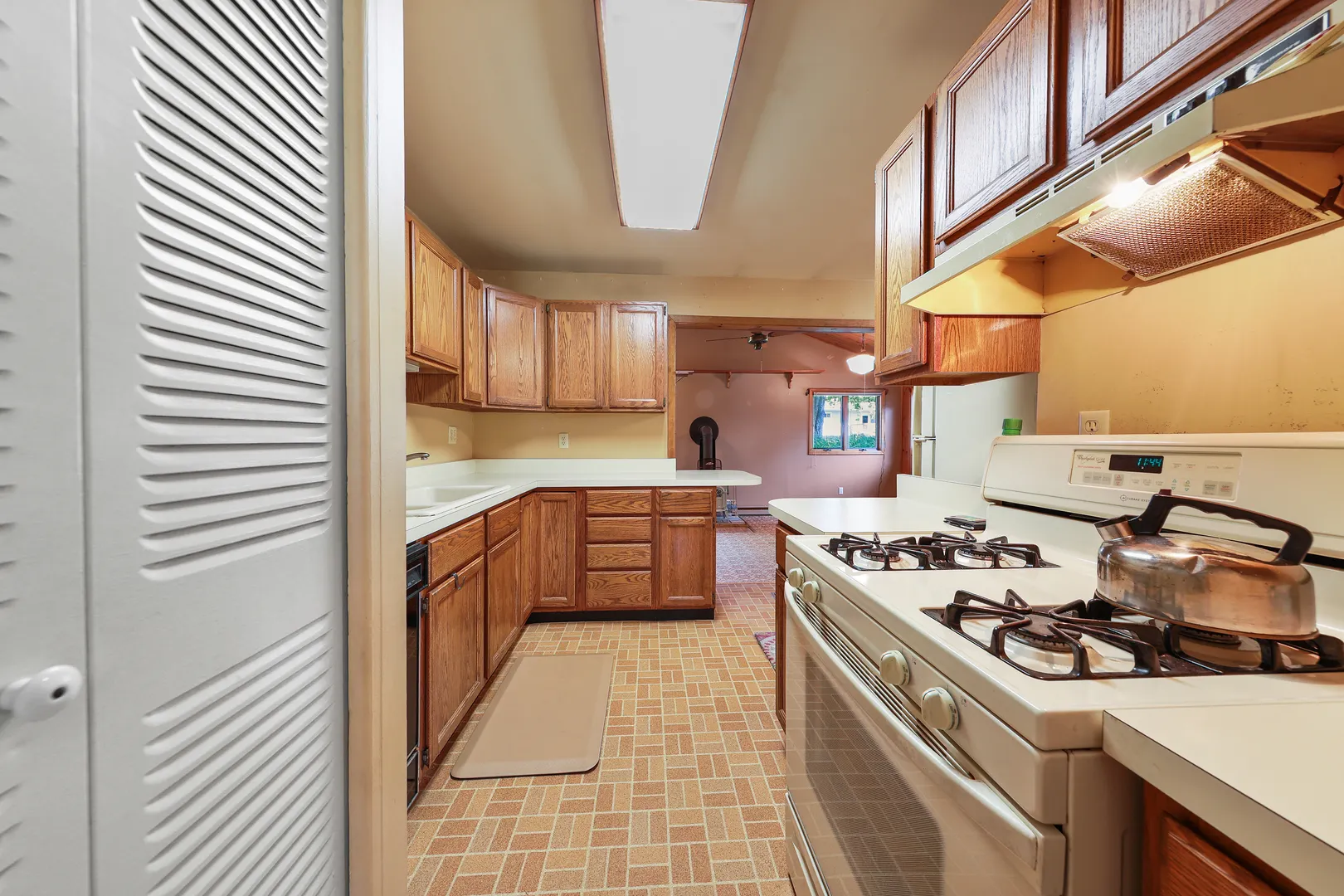 4 Crestwood Court IL
