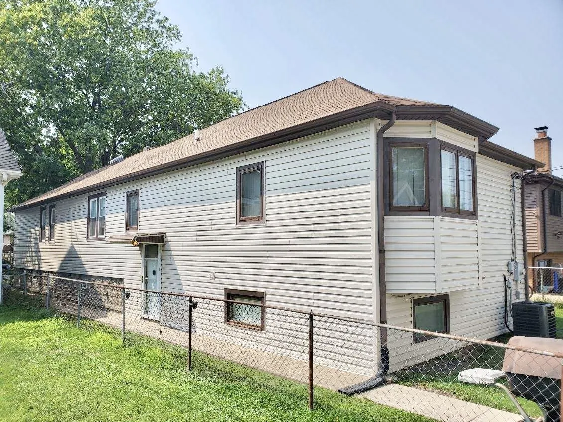 9319 S Albany Avenue IL