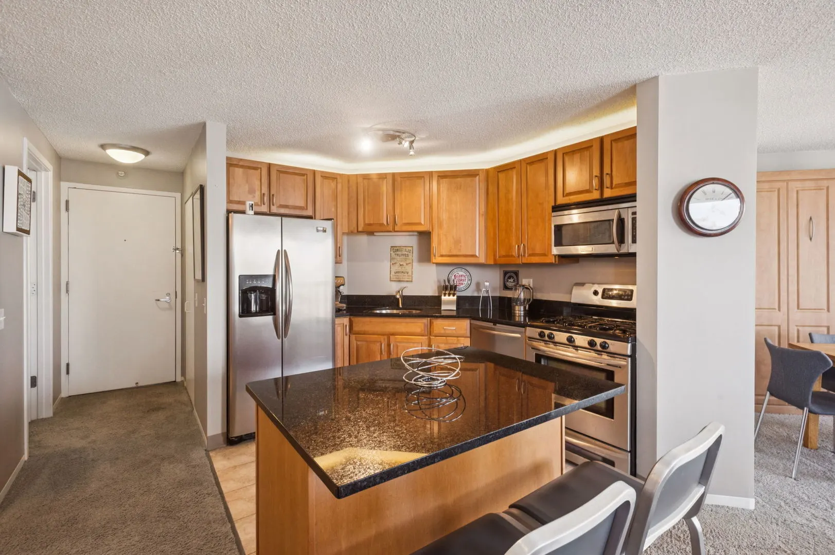 545 N Dearborn Street 2704 IL