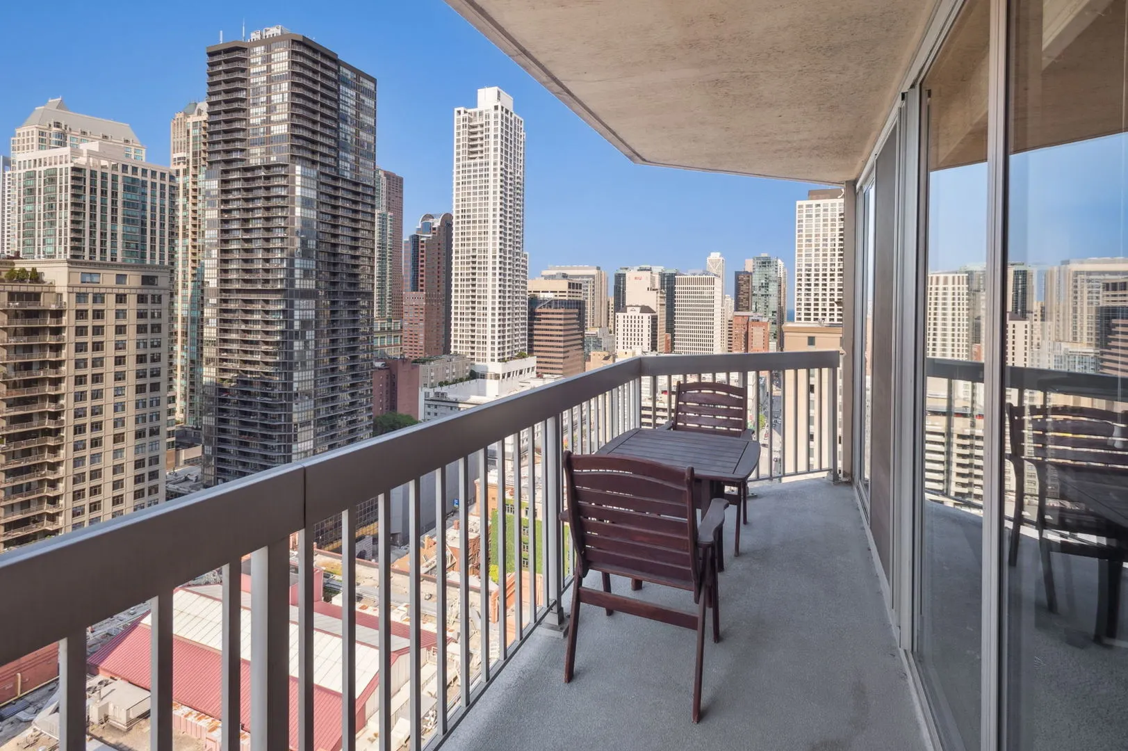 545 N Dearborn Street 2704 IL