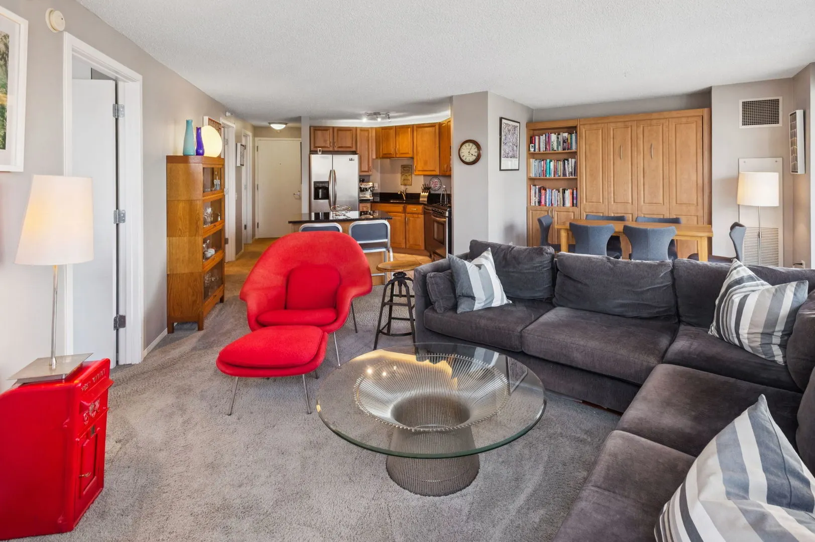 545 N Dearborn Street 2704 IL