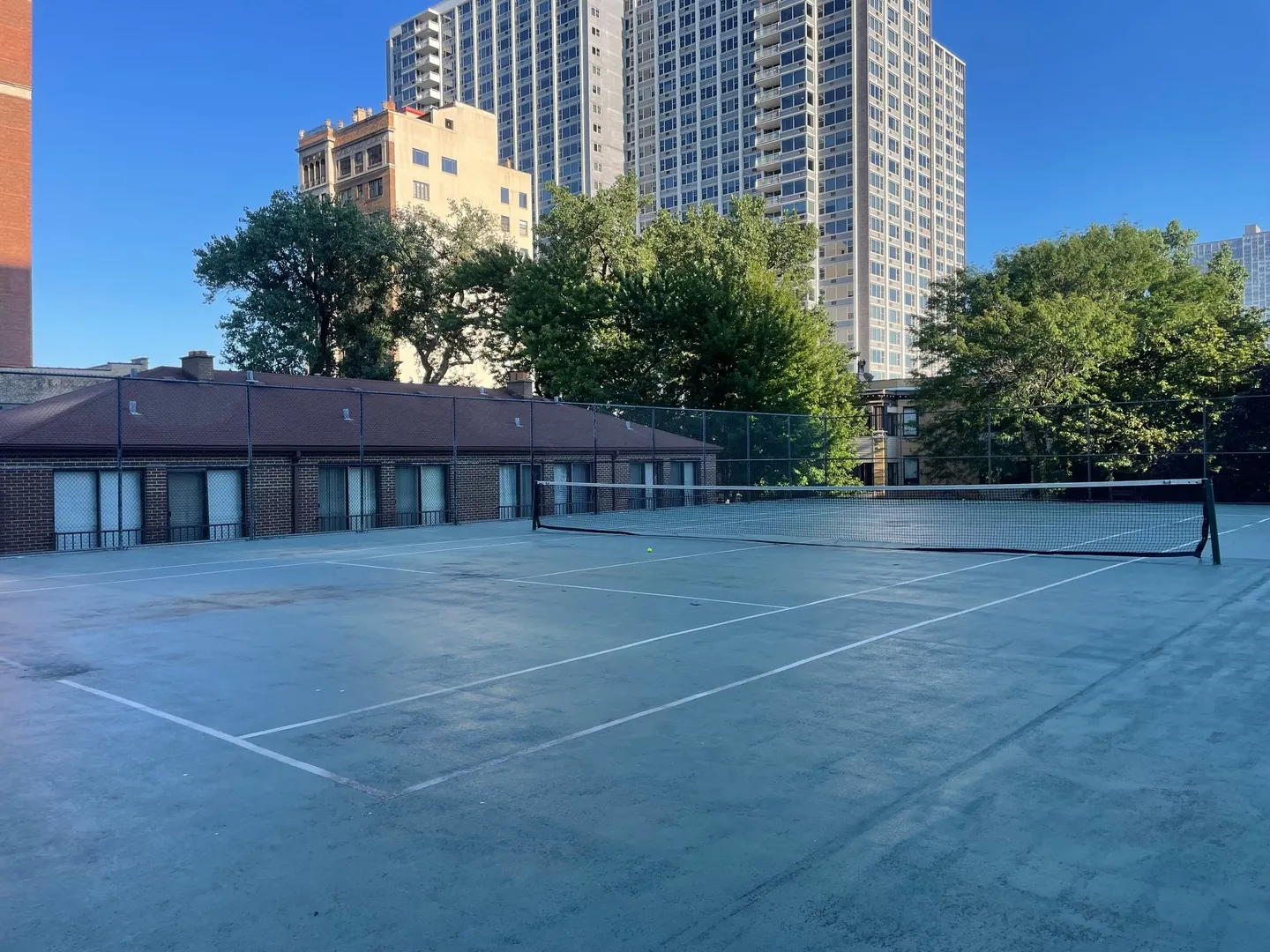 4343 N Clarendon Avenue 1018 IL