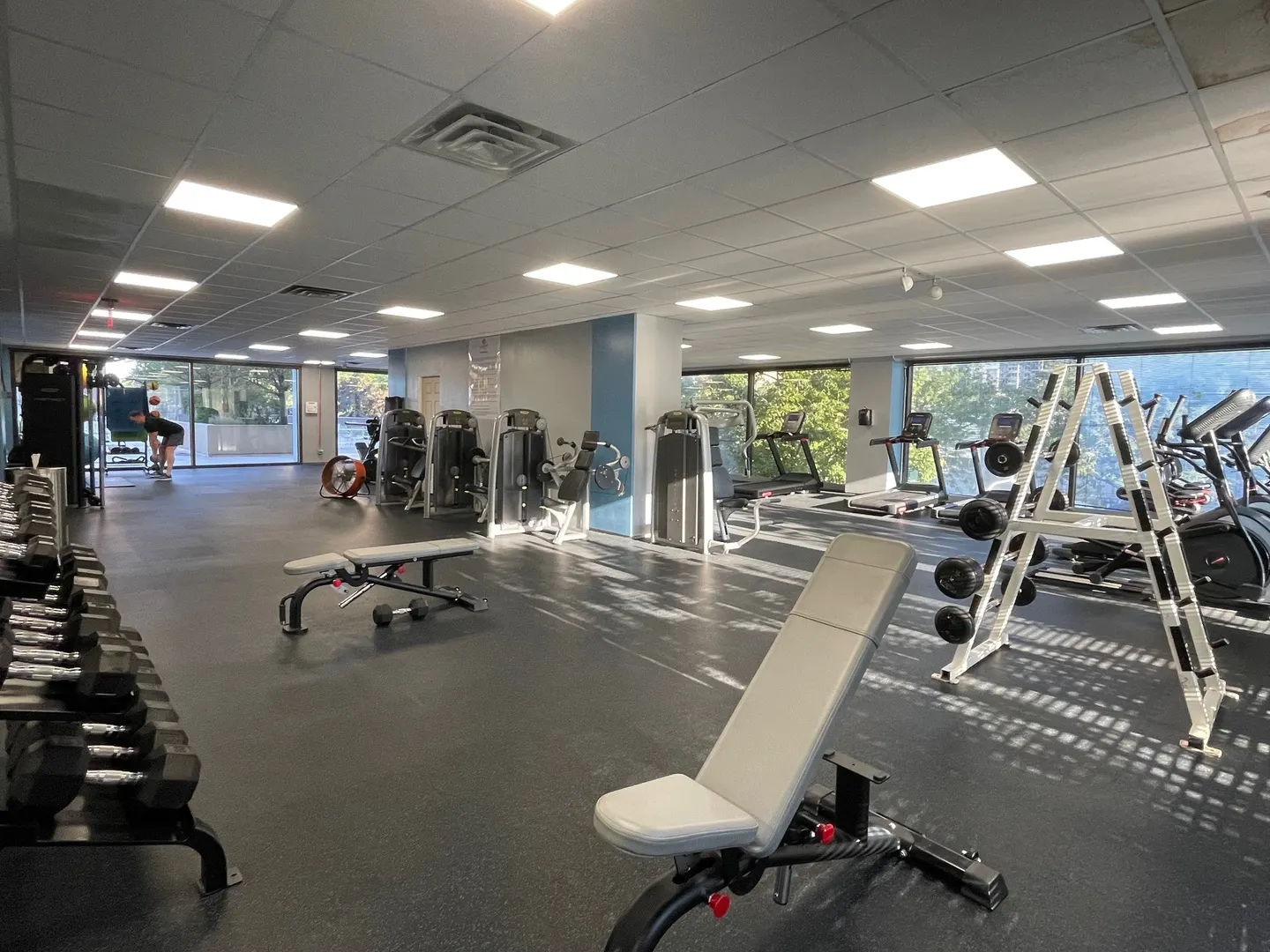 4343 N Clarendon Avenue 1018 IL