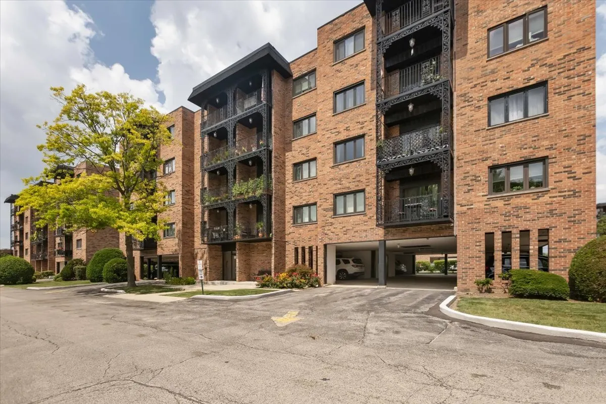 9356 Landings Lane 504 IL
