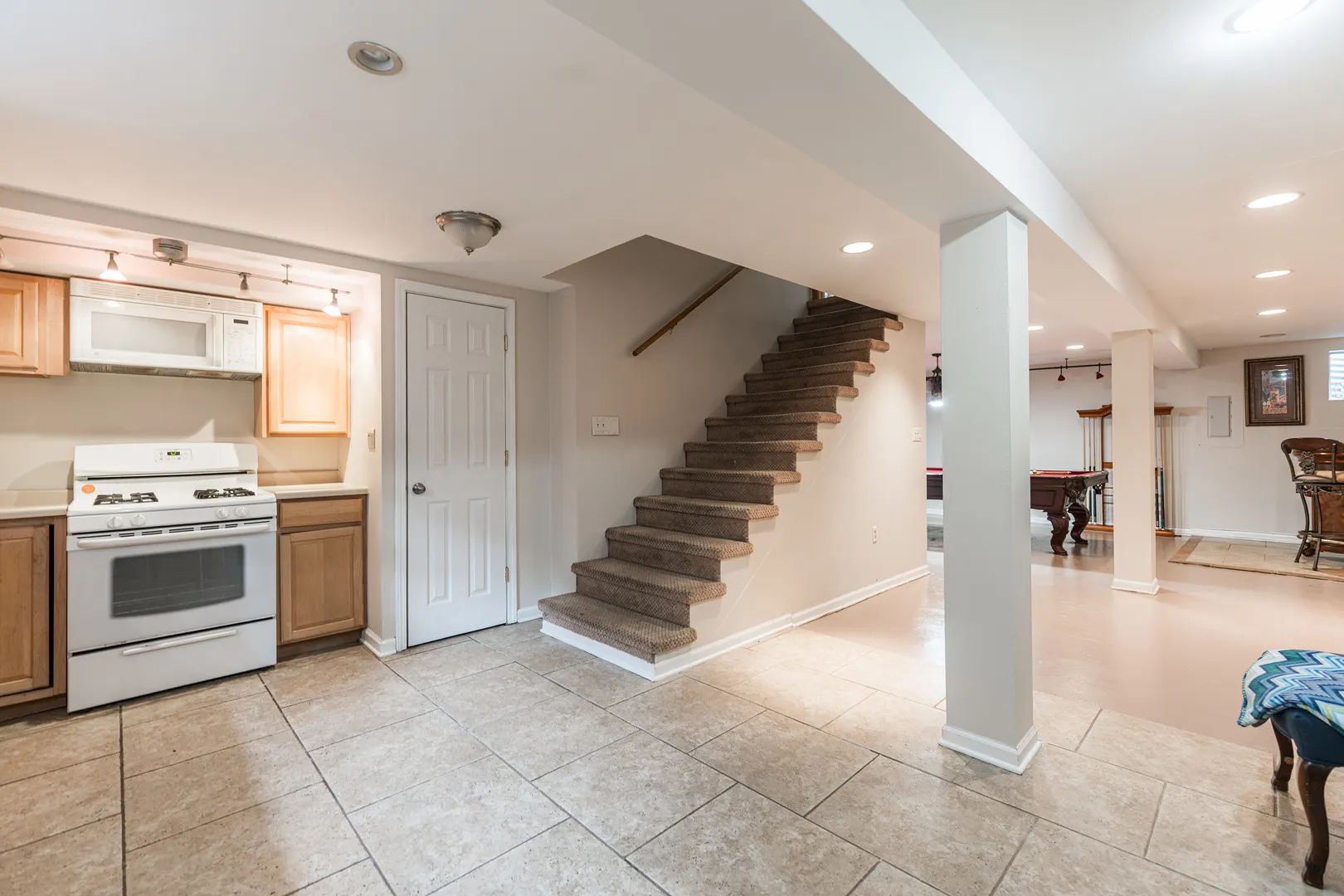 1205 N Scarlet Drive IL
