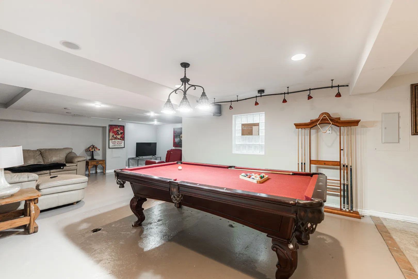 1205 N Scarlet Drive IL