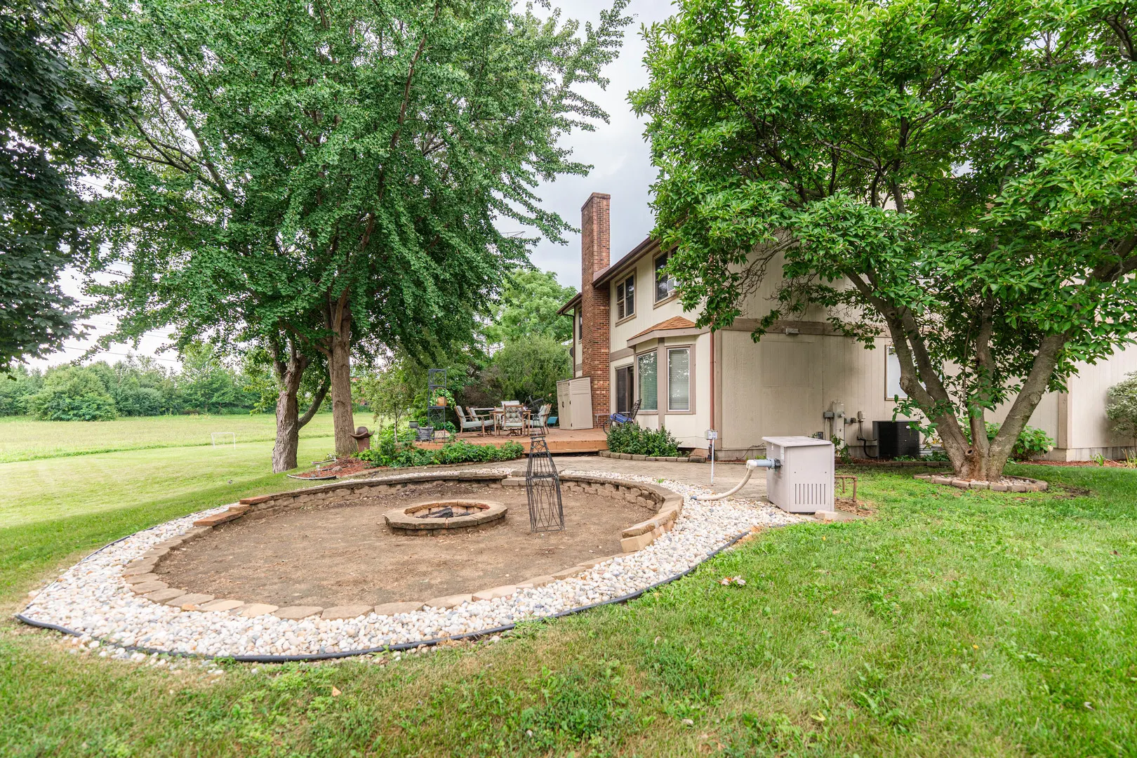 1205 N Scarlet Drive IL