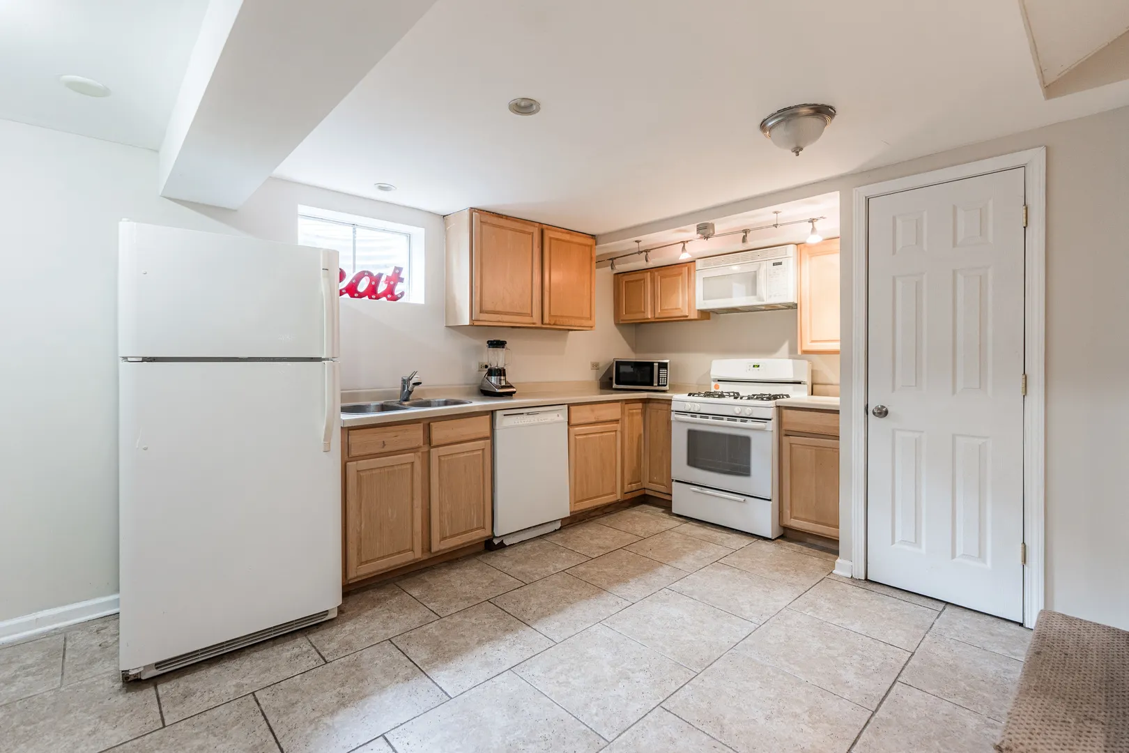 1205 N Scarlet Drive IL