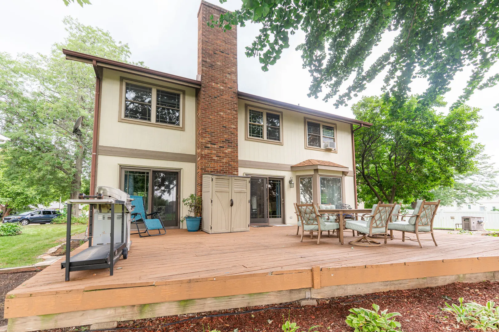 1205 N Scarlet Drive IL